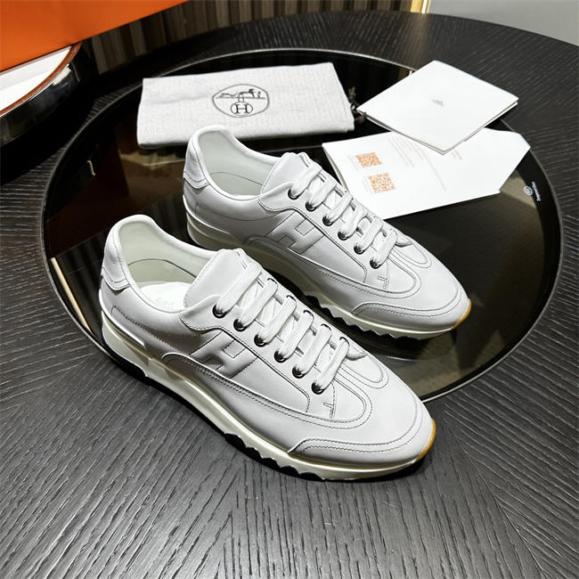 HER MES Sneaker